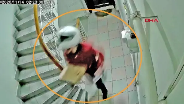 Son dakika! İstanbul Beşiktaş'ta iğrenç skandal! Sipariş getirdiği apartmanlara idrarını yapan kurye kamerada | Video