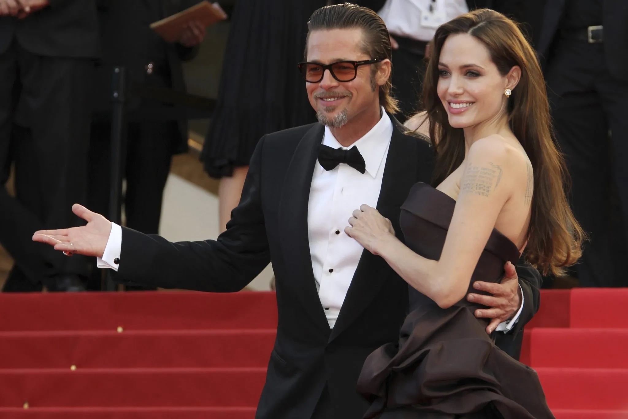 brad pitt ve angelina jolie neden ayrildi magazin haberleri