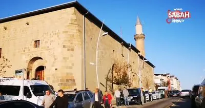 Milli Eğitim Bakanı Tekin Bayram namazını Ulu Camii’nde kıldı | Video
