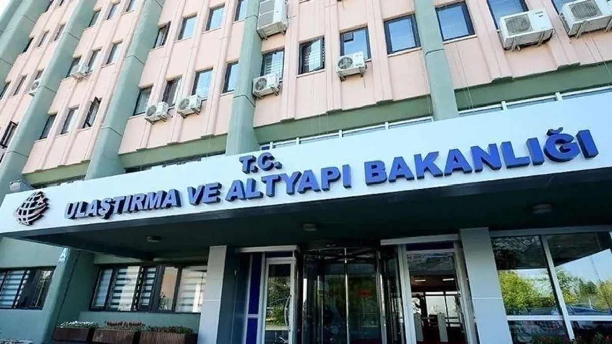 Resmi Gazete’de yayımlandı! Ulaştırma ve Altyapı Bakanlığı’nda üst düzey atama Resmi Gazete’de yayımlandı! Ulaştırma ve Altyapı Bakanlığı’nda üst düzey atama