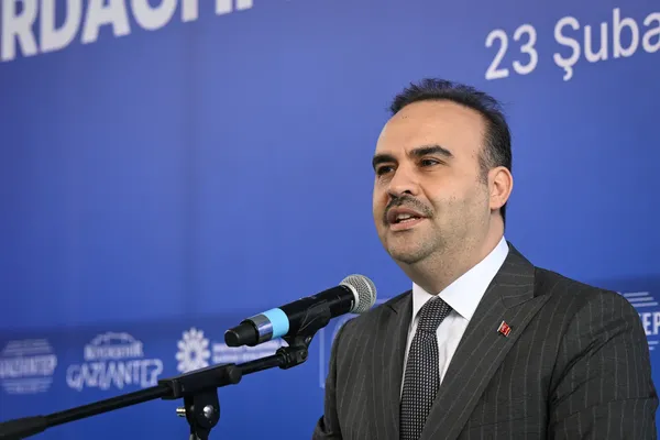 turcornda-2030-hedefi-100-milyar-dolar-bakan-kacir-acikladi-yapay-zeka-icin-destegi-acikladi-1792748445332.png