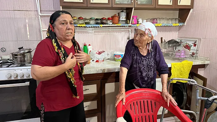 milyonluk-miras-kavgasinda-anne-kiz-yuzlesti-elini-optu-ben-yapmadim-dedi95-yasindaki-annesiyle-barisan-elmas-1786268854161.jpeg