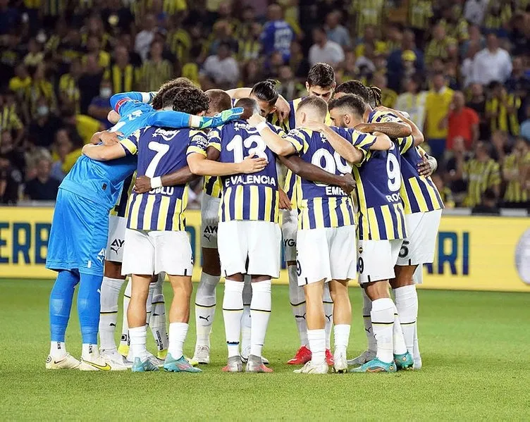Son dakika Fenerbahçe haberleri: Yeni transfer Fenerbahçe taraftarını çıldırttı! Maçın en kötüsü oldu, Jesus’tan fırça yedi...