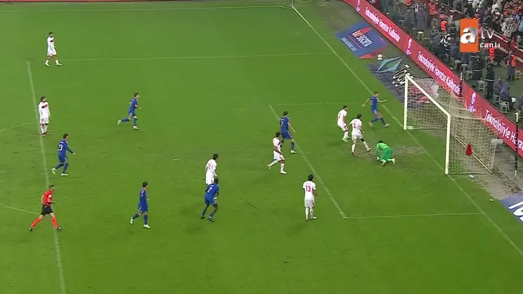 GOL İZLE | Türkiye 0-2 İtalya (Davide Frattesi)