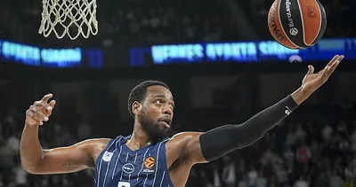 EUROLEAGUE MAÇI BAŞLADI! Anadolu Efes - Valencia maçı hangi kanalda yayınlanıyor?