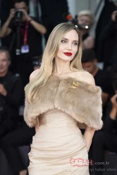 Angelina Jolie: Bana bu dünyadaki en iyi estetik doktorunu bulun