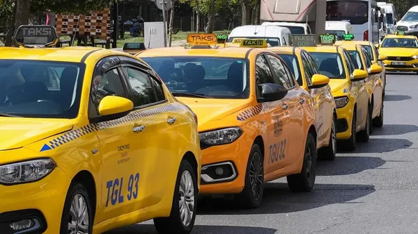 korsan-taksiye-en-agir-yaptirim-ehliyete-el-konulacak-100-bin-tl-ceza-kesilecek-1771677411020.png