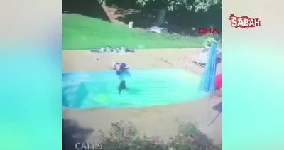 Havuza düşen bir yaşındaki çocuğu arkadaşı böyle kurtardı | Video