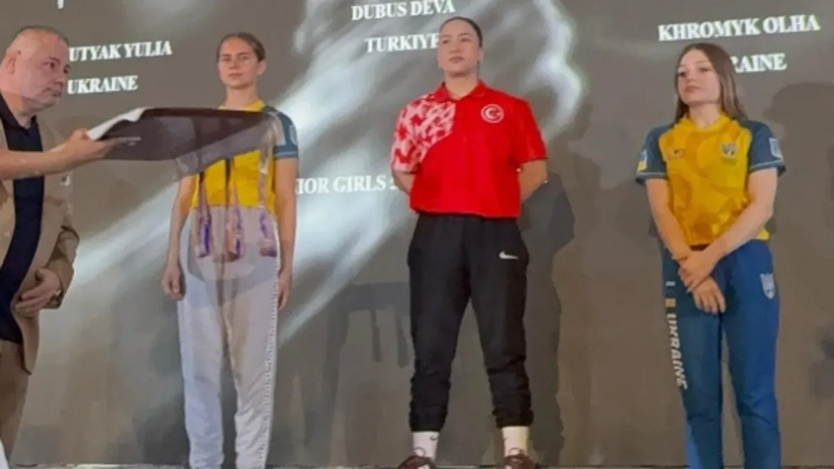 Giresunlu Deva’dan Avrupa çıkarması: İki kolda Şampiyonluk Giresunlu Deva’dan Avrupa çıkarması: İki kolda Şampiyonluk