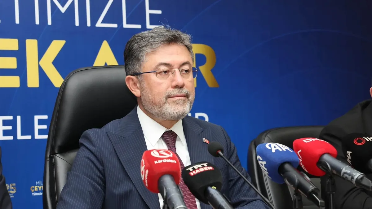 Tarım ve Orman Bakanı Yumaklı, AK Parti Erzurum İl Başkanlığında konuştu: