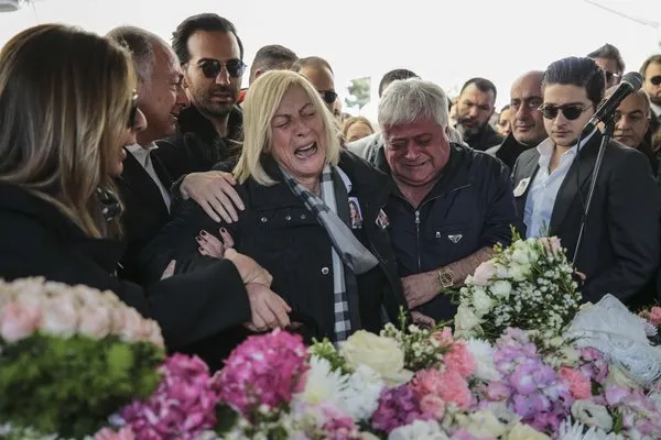 Son dakika: Mina Başaran'ın cenaze töreni! Son yolculuğuna uğurlandı