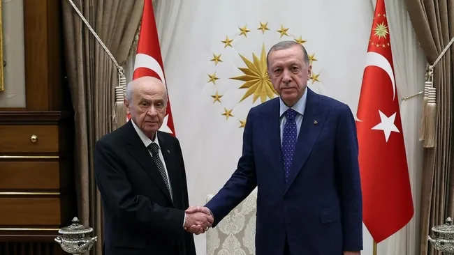 son-dakika-kulliyede-surpriz-gorusme-baskan-erdogan-bahceliyi-kabul-edecek-1715322533414.jpg Son dakika haberi: Külliye'de sürpriz görüşme! Başkan Erdoğan, Bahçeli'yi kabul edecek