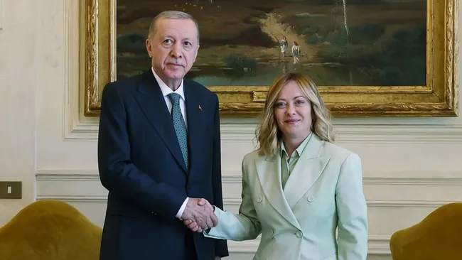 baskan-erdogandan-diplomasi-trafigi-pes-pese-kritik-temaslar-1772821070345.jpeg Başkan Erdoğan’dan diplomasi trafiği: Peş peşe kritik temaslar!