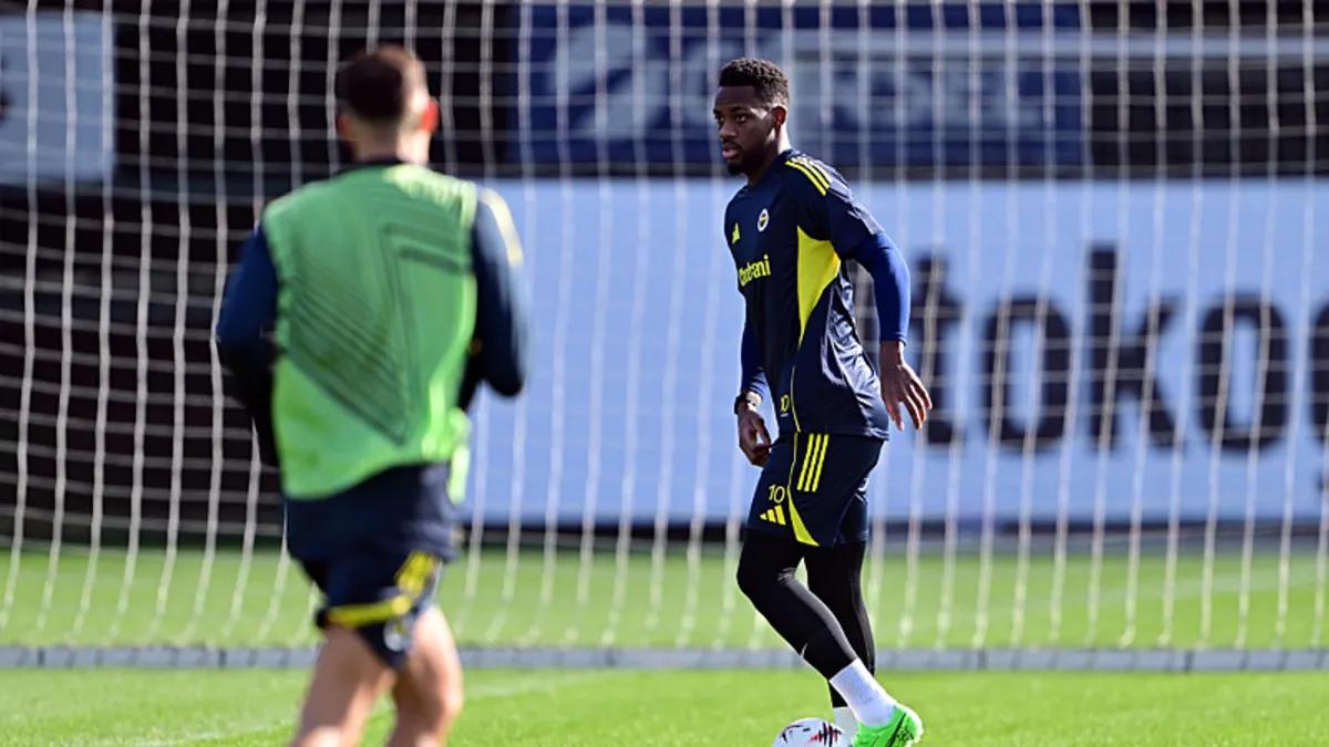 Fenerbahçe’de Jhon Duran FCSB deplasmanında yok! Fenerbahçe’de Jhon Duran FCSB deplasmanında yok!