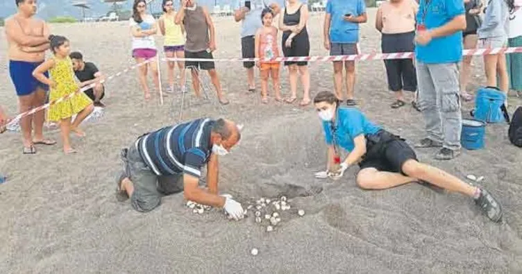 Bayram şekerleri sahilden