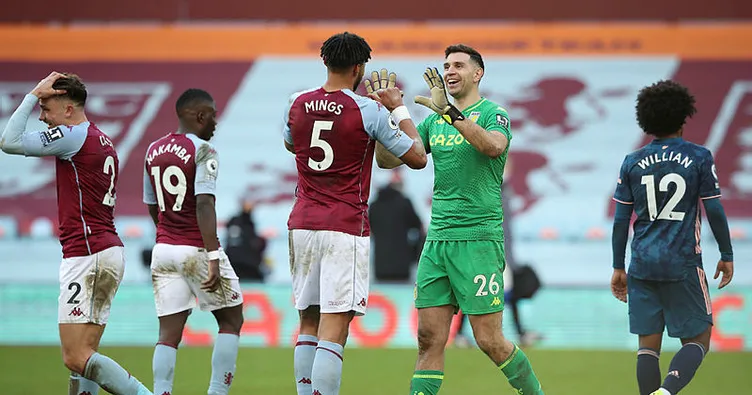 Aston Villa, Arsenal’i tek golle yıktı!