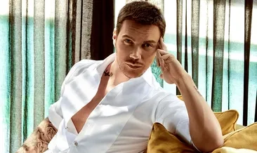 Burcu yalan söylüyor