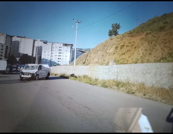 musta-trafik-kazasi-1-olu-2-yarali-1781860441160.jpg
