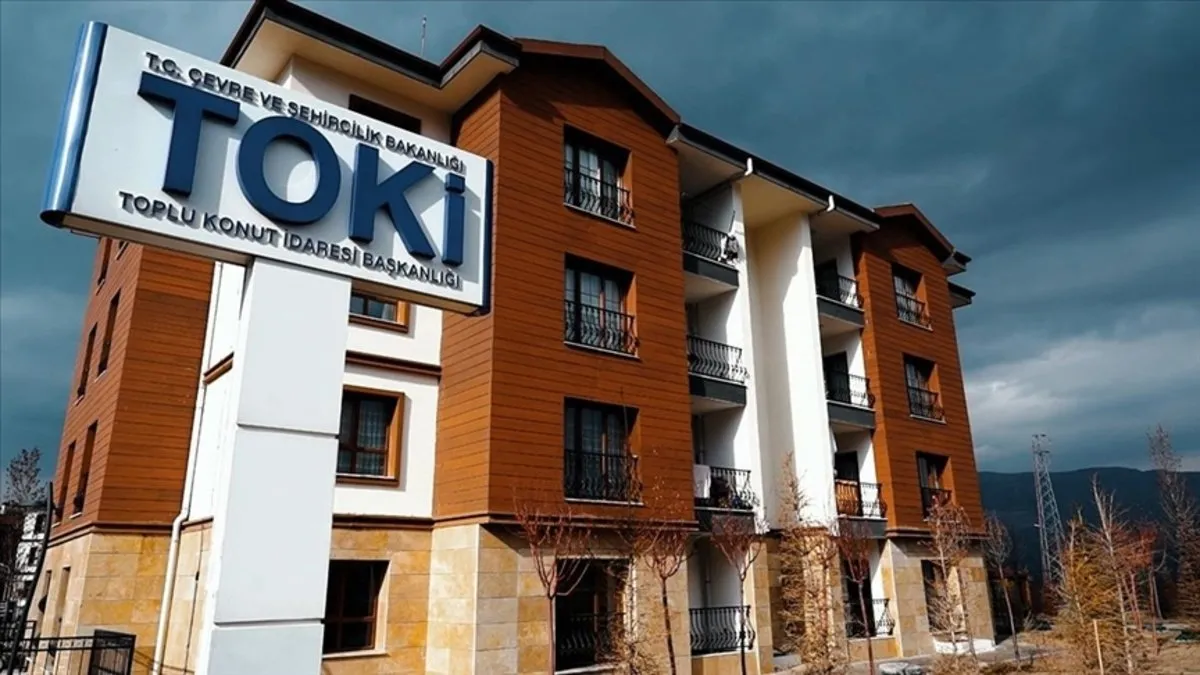 TOKİ, geçen ay 5 bin 899 konutu hak sahiplerine teslim etti