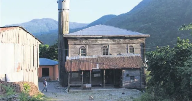 Borçka’nın ahşap camisi Macahel’e restorasyon