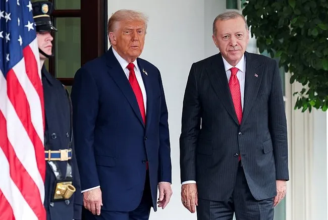 SON DAKİKA | Dünyanın gözü bu zirvede! Başkan Erdoğan-Trump görüşmesi başladı: F-35 konusunu görüştük