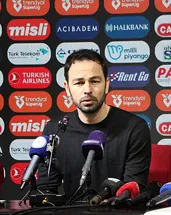 Selçuk İnan: Oyuna biraz tutuk başladık