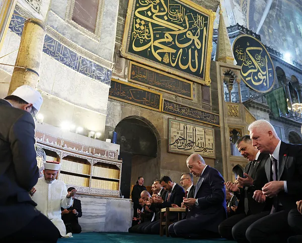 son-dakika-baskan-erdogandan-onemli-aciklamalar-istanbul-bu-aksam-bir-baska-guzel-olacak-1780055860863.jpg