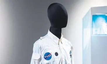 Astronot Aldrin, ceketini 2 milyon dolara satıyor