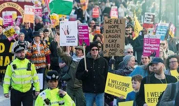 İngiltere’de binlerce kişi ırkçılığa karşı yürüdü