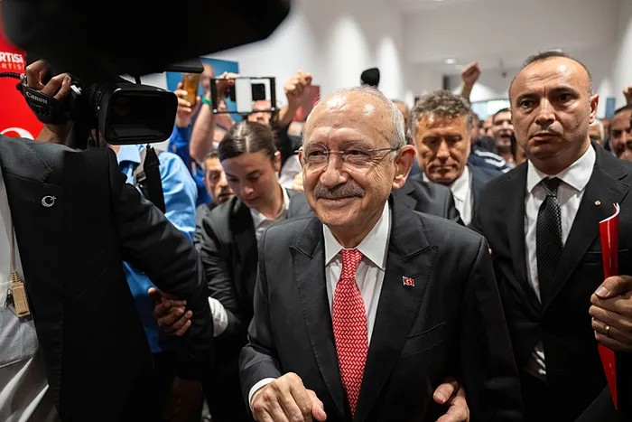son-dakika-kemal-kilicdaroglundan-ozgur-ozel-cephesine-gonderme-chp-kurultaylarinda-para-olmaz-pul-olmaz-1781012164112.jpg