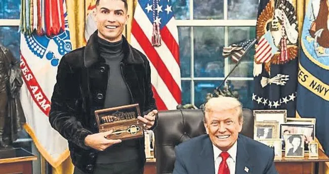 Trump’la yemek yedi dünyayı kazandı!