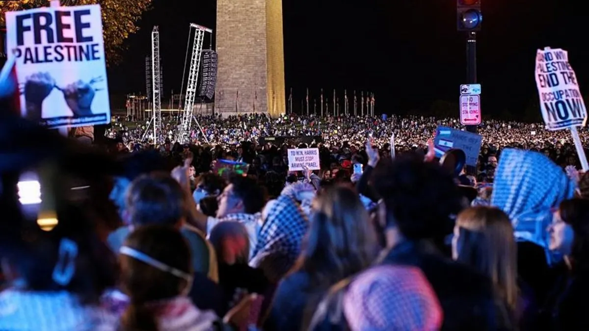 Kamala Harris'e mitingde Gazze protestosu