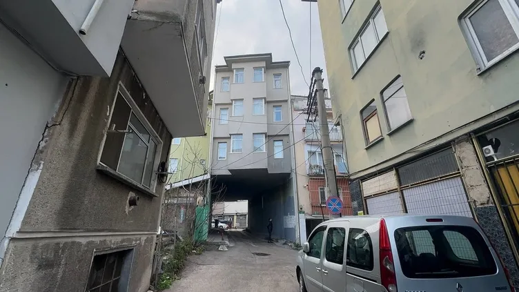 Bursa’da görenleri şaşkına çeviren olay! Binanın kolonları yok ama...