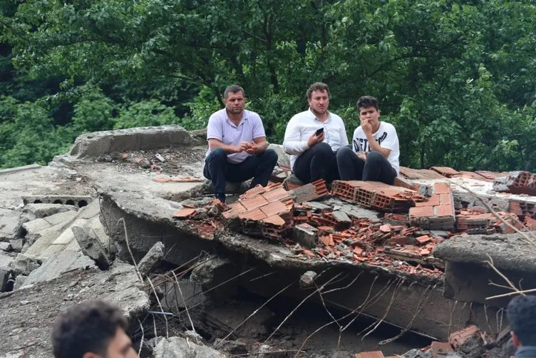 Son dakika: Trabzon Araklı’da sel felaketinde ölü sayısı 8’e yükseldi