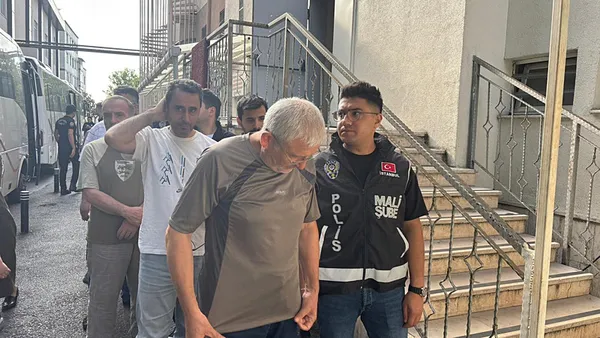 Son Dakika | FETÖ'nün finans yapılanmasına operasyon: HAKMAR Yönetim Kurulu Başkanı Zeki Doruk tutuklandı