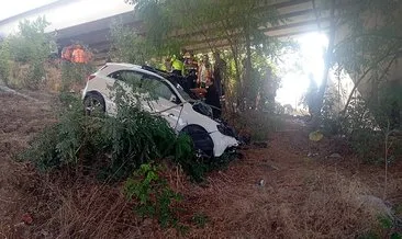 Otoyolda üst geçidin ayağına çarpan otomobilin sürücüsü öldü #edirne