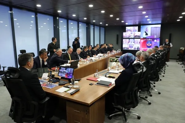 bakan-ciftciden-suc-orgutlerine-sert-mesaj-hicbir-suc-orgutu-devlete-meydan-okuyamaz-1793088092562.jpg