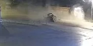 ankarada-feci-kaza-otomobil-kamyona-ok-gibi-saplandi-3-kisinin-hayatini-kaybettigi-olay-anbean-kamerada-1782193361096.jpg