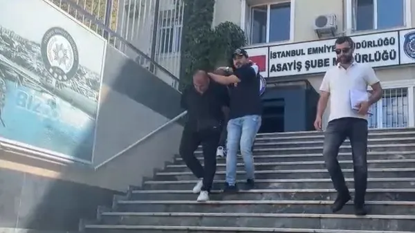 dublor-kullanip-is-adamlari-adina-hesap-actilar-akillara-durgunluk-veren-dolandiricilik-yontemi-detaylarina-sa-1726296362526.jpg
