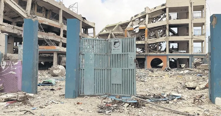 Okulların yüzde 80’i yıkıldı