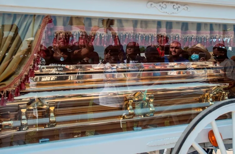 George Floyd son yolculuğuna uğurlandı! Tabutta dikkat çeken detay...