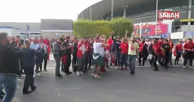 Paris’te milli maç coşkusu