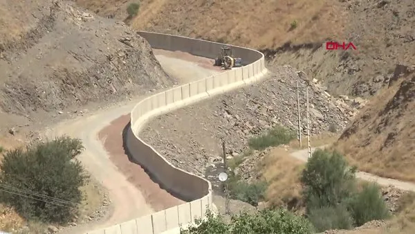 Hakkari'da İran sınırına 43 kilometre beton duvar örüldü