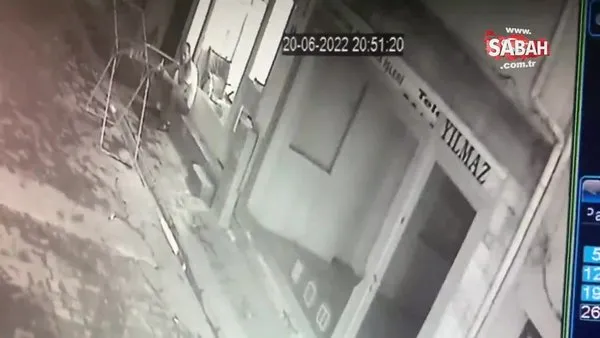 Beyoğlu'nda korkunç cinayet: Evinden silah imalathanesi çıktı | Video