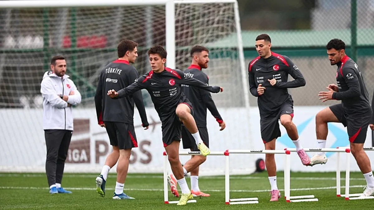 A Milli Futbol Takımı’nda Bulgaristan mesaisi sürüyor A Milli Futbol Takımı’nda Bulgaristan mesaisi sürüyor