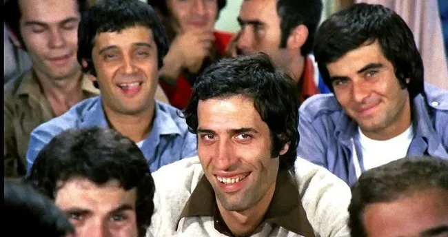 Hababam Sinifi Oyuncularindan Kimler Yasiyor Hababam Sinifi Ozel Camlica Lisesi Nerede Oyuncu Kadrosu Medya Haberleri