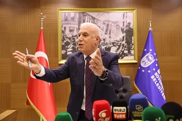 SON DAKİKA… Bursa’da milyarlık rantın perde arkası! Rüşvet dairesi gizlenmesi için yeğene devrildi: Kamu alanları ranta açıldı!