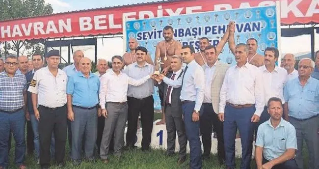 Seyit Onbaşı’da Atlı güldü