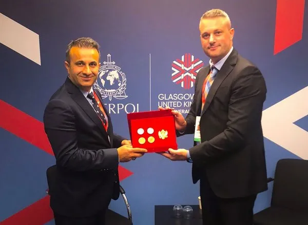 turkiye-interpol-icra-komitesi-avrupa-kitalari-delegeligine-secildi-mustafa-serkan-sabanca-64-oyla-goreve-geti-1731147326279.jpg