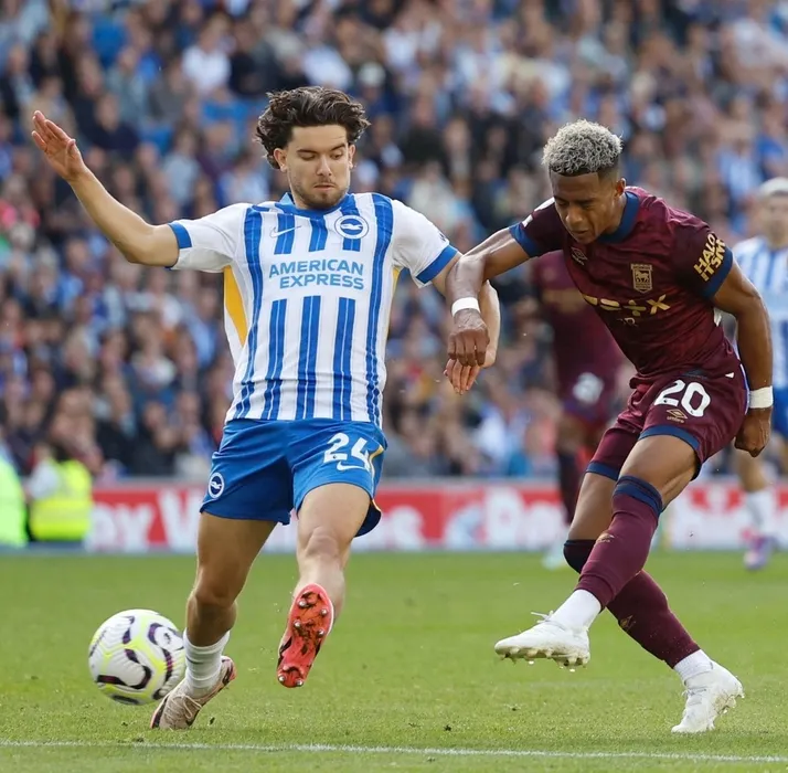 SON DAKİKA HABERLERİ: İngilizler Ferdi Kadıoğlu’na hayran kaldı! Milli yıldıza 22 dakika yetti: Premier Lig’de ilki yaşadı…